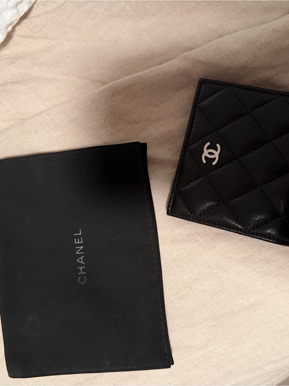 💯% AUTHENTIC CLASSIC CHANEL BIFOLD QUILTED WALLET